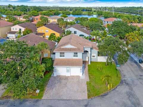 5381 SW 38th Way, Hollywood, FL 33312