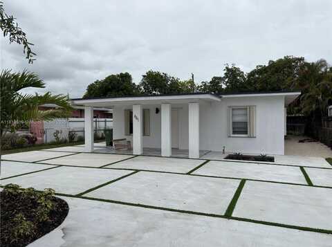 661 E 44th St, Hialeah, FL 33013