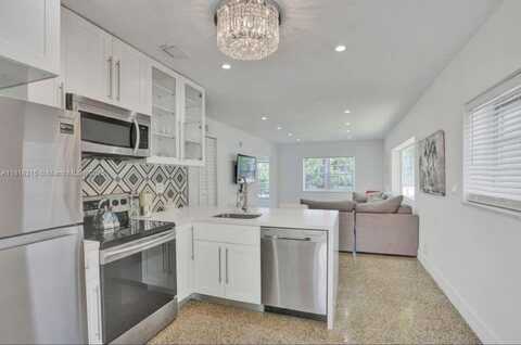1005 NE 16th Pl, Fort Lauderdale, FL 33305