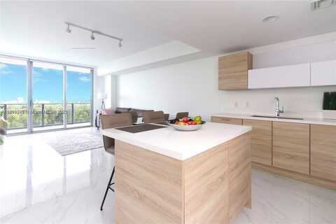 16385 Biscayne Blvd, North Miami Beach, FL 33160