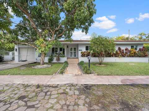 811 Trascoro Ave, Coral Gables, FL 33134