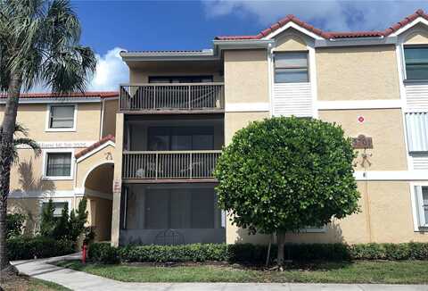 5761 Riverside Dr, Coral Springs, FL 33067