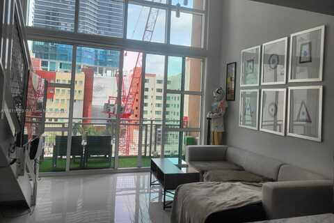 244 Biscayne Blvd, Miami, FL 33132