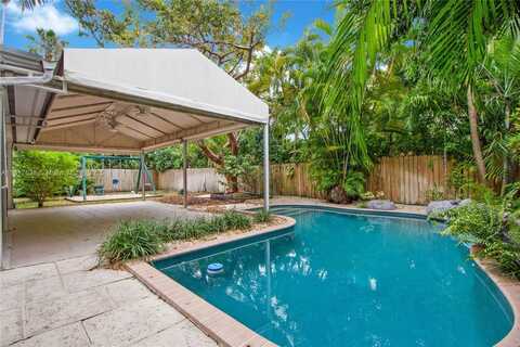 119 Harbor Dr, Key Biscayne, FL 33149