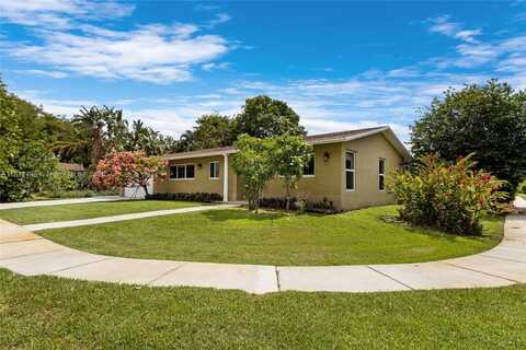 10421 NW 21st St, Pembroke Pines, FL 33026