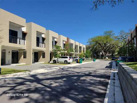 5535 W Oak Way, Dania Beach, FL 33314