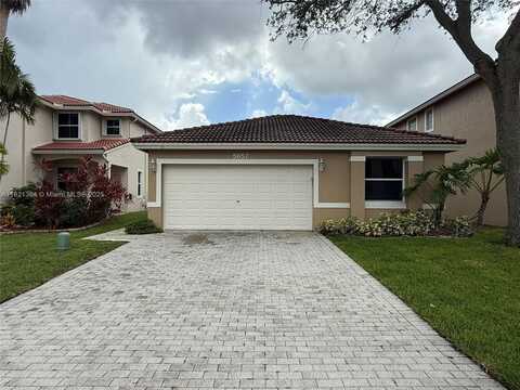 5657 NW 121st Ave, Coral Springs, FL 33076