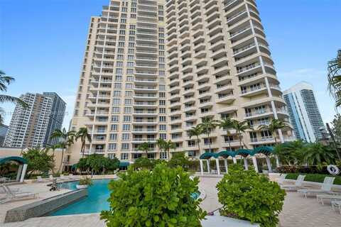 888 Brickell Key Dr, Miami, FL 33131