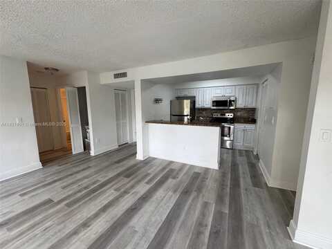 1269 SW 46th Ave, Pompano Beach, FL 33069