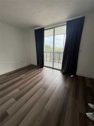 1475 NE 125th Ter, North Miami, FL 33161
