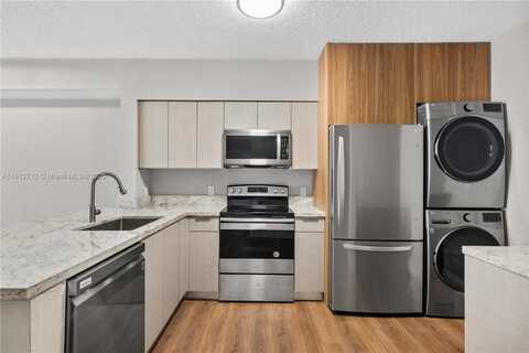 5091 NW 7th St, Miami, FL 33126