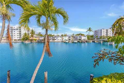 8040 Tatum Waterway Dr, Miami Beach, FL 33141