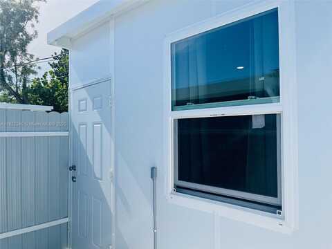 6839 SW 21st St, Miramar, FL 33023