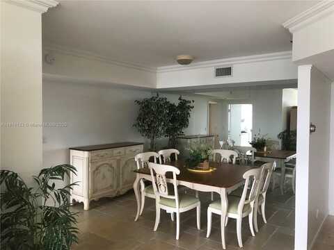 7000 Island Blvd, Aventura, FL 33160