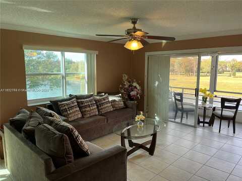 3551 Inverrary Dr, Lauderhill, FL 33319