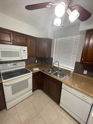 6135 NW 186th St, Hialeah, FL 33015