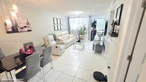 9420 W Flagler St, Miami, FL 33174