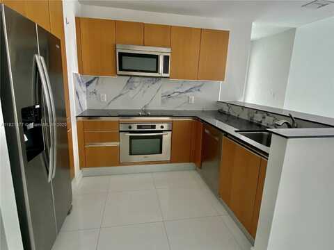 1060 Brickell Ave, Miami, FL 33131