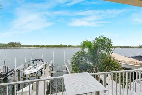4034 N Ocean Dr, Hollywood, FL 33019