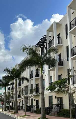 8301 NW 41st St, Doral, FL 33166