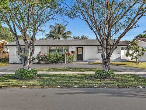 551 Crescent dr, Hollywood, FL 33021