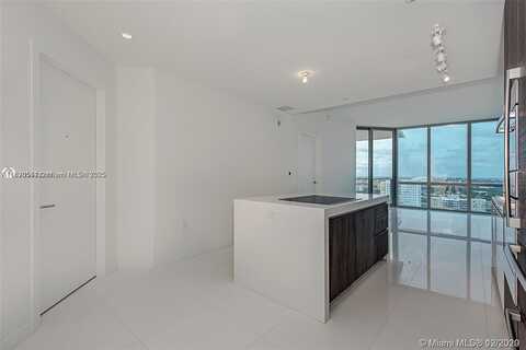 851 NE 1st Ave, Miami, FL 33132