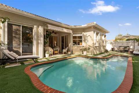 4851 NW 112th Ct, Doral, FL 33178