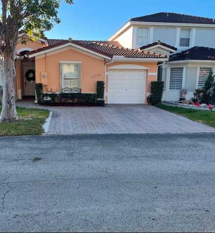 16388 SW 47th Ter, Miami, FL 33185
