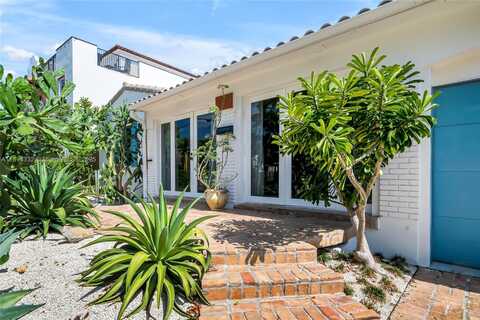 604 SW 11th Ct, Fort Lauderdale, FL 33315