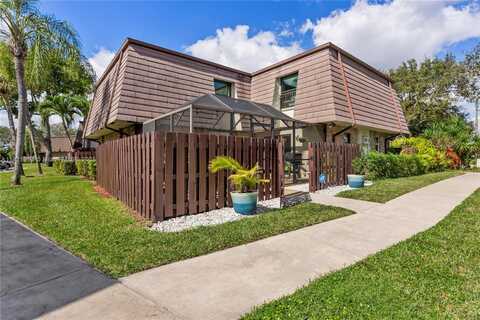 2571 NW 99th Ave, Coral Springs, FL 33065
