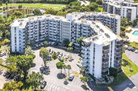 20500 W Country Club Dr, Aventura, FL 33180