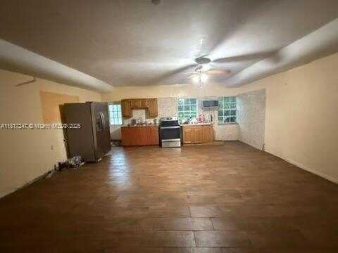 10945 NW 19th Ave, Miami, FL 33167