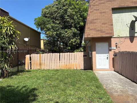 5967 NW 23rd St, Lauderhill, FL 33313