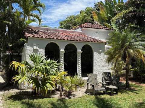 3767 Royal Palm Ave, Miami Beach, FL 33140