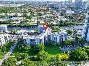 3475 N Country Club Dr, Aventura, FL 33180