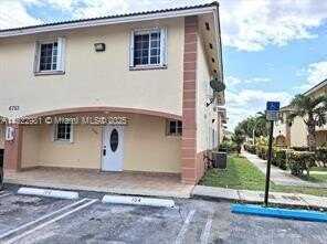 6753 NW 182nd St, Hialeah, FL 33015