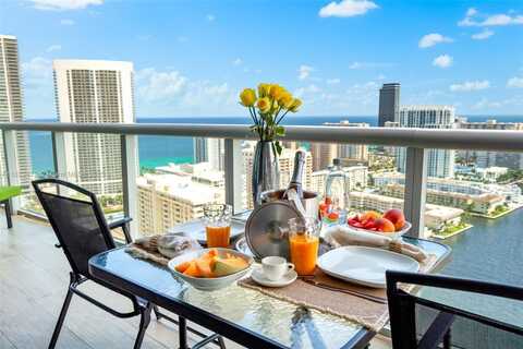 2600 E Hallandale Beach Blvd, Hallandale Beach, FL 33009