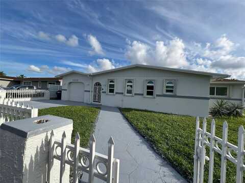 2250 NW 192nd Ter, Miami Gardens, FL 33056