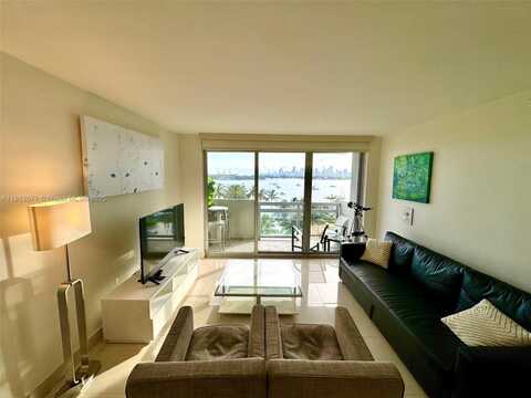 1500 Bay Rd, Miami Beach, FL 33139