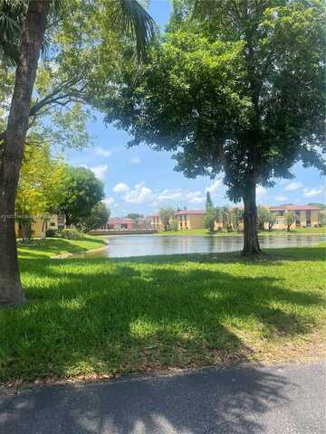 10891 NW 7th St, Miami, FL 33172