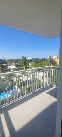 1251 NE 108th St, Miami, FL 33161