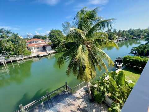 4011 N Meridian Ave, Miami Beach, FL 33140