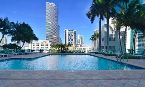 41 SE 5th St, Miami, FL 33131