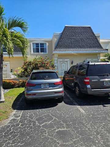 2418 NE 10th St, Hallandale Beach, FL 33009