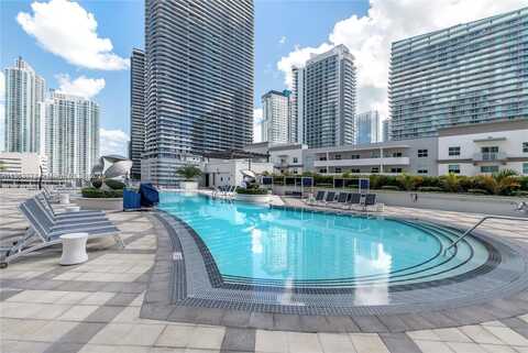 999 SW 1st Ave, Miami, FL 33130