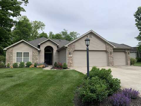 212 Woodland Trail, Hartford City, IN 47348