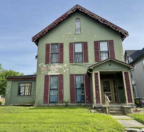 621 E Main Street, Muncie, IN 47305