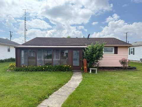 1417 N High Street, Hartford City, IN 47348