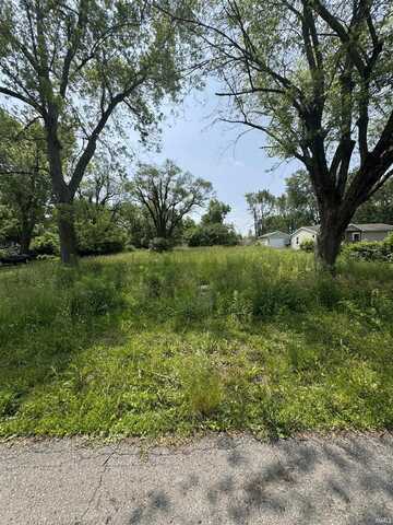 309 W Harvard Avenue, Muncie, IN 47303