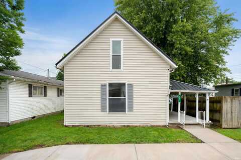 32 W MAIN Street, Redkey, IN 47373